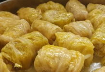 Bulgarian Sarmi With Sauerkraut (Cabbage Rools With Ground Meat and Rice) Bulgarian Sarmi With Sauerkraut